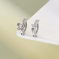 Anneau de nombril articulé en titane ASTM F136 avec fleur en zircon cubique, piercing sexy pour femme, hypoallergénique