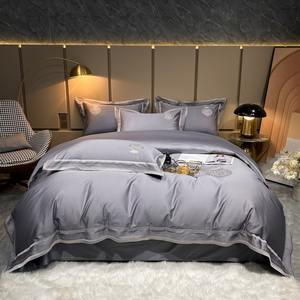 غطاء لحاف مطرز وأغطية وسائد 100% قطن 500 خيط بأسلوب أوروبي وأمريكي مقاوم للحريق طقم أغطية سرير من 4 قطع - Product Image 4