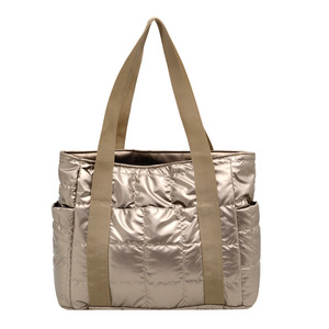 <span class=keywords><strong>Sac</strong></span> fourre-tout matelassé style coréen pour <span class=keywords><strong>femme</strong></span>, <span class=keywords><strong>sac</strong></span> à bandoulière décontracté grande capacité avec motif quadrillé cousu - Product Image 1