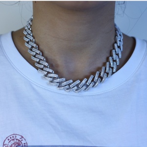 สร้อยคอโมอิสซาไนต์เงินแท้ 925 รุ่น MS-512 ขนาด 12 มม. 16 มม. ความกว้าง 16 นิ้ว ถึง 24 นิ้ว ความยาว 925 นิ้ว แบบ Cuban Chain สุดฮิต - Product Image 4
