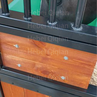 Box de boxage intérieur en acier pour chevaux, revêtement poudré, panneau de remplissage en bambou QIQIAN QQ-HS, pour équitation, en vente, directement de l'usine