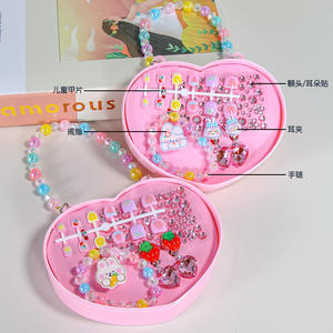 Clip de gama alta Corbata Joyería Mujer Anillo Niños Accesorios para el cabello Conjunto Caja de regalo en forma de corazón - Product Image 2