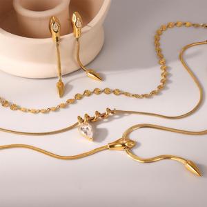 Collar con colgante de serpiente en tono dorado con circonitas, diseño de garra, para uso diario, regalo de joyería para mujer - Product Image 4