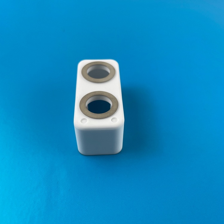 Aluminum Oxide Metallized Ceramics for DC