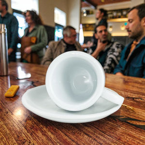 EN PACK Diseño clásico italiano 80ML Taza de espresso Taza de café de doble tiro de cerámica de 9mm de espesor para elaboración a mano - Product Image 3