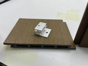 Không thấm nước coextrusion WPC decking cho ngoài trời Vườn kho công viên Composite rỗng hồ bơi bên ngoài dễ dàng bấm vào 139*13 Mét - Product Image 2