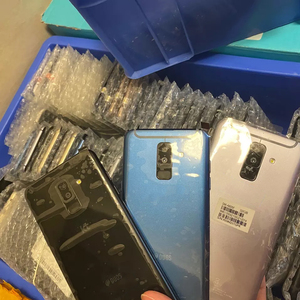 Smartphone <span class=keywords><strong>Samsung</strong></span> Galaxy <span class=keywords><strong>A6</strong></span> 2018 A600f 5.1" HD 90Hz 3GB+32GB Dual SIM Octa-Core 4G-LTE Sbloccato con Impronta Digitale - Product Image 5
