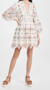 OEM 2021 moda moda <span class=keywords><strong>fiori</strong></span> primaverili ricamati Casual donna abito traforato <span class=keywords><strong>maniche</strong></span> a sbuffo Mini abito - Product Image 3