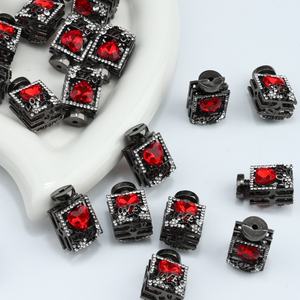 Venta al por mayor de alta calidad de la industria pesada botella de Perfume cuentas de lujo DIY pulsera pluma llavero bolsa colgante cuentas sueltas - Product Image 3