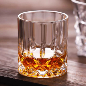 Grossiste Verres à whisky Verrerie pour <span class=keywords><strong>rhum</strong></span> Verres pour bar Verres à liqueur de luxe <span class=keywords><strong>Verre</strong></span> à cocktail transparent en <span class=keywords><strong>cristal</strong></span> 80mm - Product Image 5