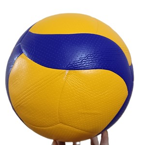 <span class=keywords><strong>วอลเลย์บอล</strong></span>มาตรฐานอย่างเป็นทางการ ขนาด 5 คุณภาพสูง น้ำหนักเบา ทนทาน เป็นมิตรกับสิ่งแวดล้อม ผลิตจากไมโครไฟเบอร์ PU รุ่น <span class=keywords><strong>V300W</strong></span> V200W - Product Image 3