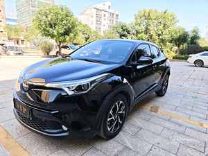 <span class=keywords><strong>รถ</strong></span>ยนต์โตโยต้า C-HR ปี 2020 เครื่องยนต์ 2.0 ลิตร เกียร์ CVT 5 ประตู 5 ที่นั่ง ขับเคลื่อนล้อหน้า น้ำมันเบนซิน SUV เบาะหนัง สีเข้ม ล้อแม็ก R17 พร้อมกล้อง - Product Image 1