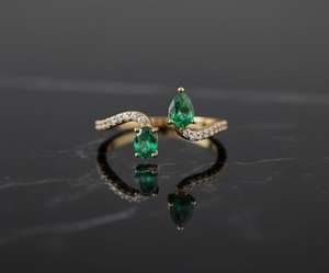 Anillo Toi-et-Moi de Oro Amarillo de 14 Quilates Certificado con Piedras Preciosas Naturales y Diamantes Naturales - Product Image 3