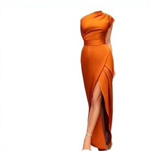 Vestido de Novia Largo Asimétrico de un Solo Hombro con Diamantes, Estilo Europeo y Estadounidense, Elegante y de Secado Rápido, Modelo M3244 - Product Image 3