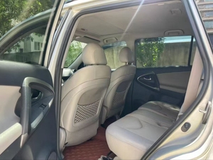 <span class=keywords><strong>Toyota</strong></span> <span class=keywords><strong>Rav4</strong></span> AWD d'<span class=keywords><strong>occasion</strong></span> – Excellent <span class=keywords><strong>prix</strong></span>, stock important pour adultes, boîte automatique, sièges en cuir, caméra de recul, pneus R17, conduite à gauche - Product Image 4