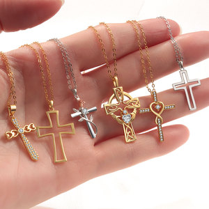 Collier Croix Daidan pour Femme, Croix Celtique Irlandaise <span class=keywords><strong>Claddagh</strong></span>, <span class=keywords><strong>Argent</strong></span> 925 Plaqué Or, Collier Croix Creuse - Product Image 3