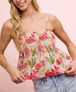 कस्टम थोक महिला पुष्प प्रिंट स्मॉक टैंक शीर्ष बोहो ग्रीष्मकालीन स्पेगेटी स्ट्रैप पेपलम शीर्ष - Product Image 4