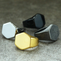 Zhong zhe Factory Hexagon Matte Old Herren Siegelring Benutzer definierte Laser gravur Retro Schwarz 316L Edelstahl Wasserdichter Ring