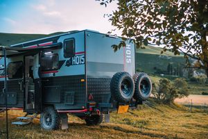 <span class=keywords><strong>Autocaravana</strong></span> de Lujo 4x4 al Mejor Precio, Remolque de Viaje Todoterreno para Acampar, con Toldo Eléctrico de 3 m, Baño Independiente - Product Image 4