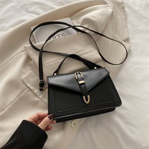BESTELLA - Bolso Bandolera de Viaje para Mujer, Diseño Moderno, Cierre Abierto, Impermeable, PU, Cadenas Sólidas, Forro de Poliéster - Product Image 3