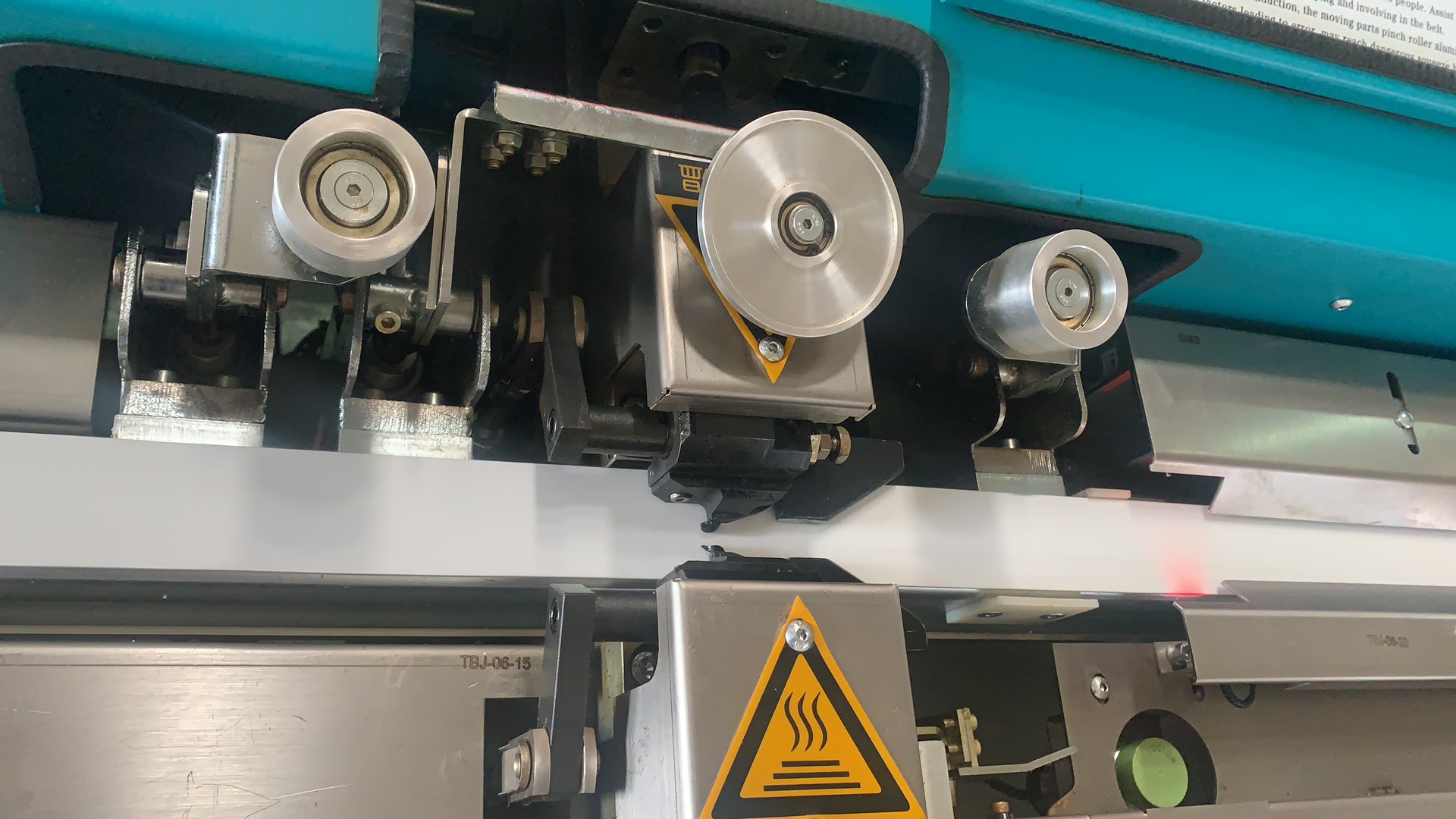 Insulated Glass Butyl Extruder Coating Machine Aluminum Partition Film Coating Machine