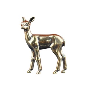 Ornements de cerfs en laiton Dington, figurines rétro de sika et de milu en cuivre massif pour bureaux, se vendent bien - Product Image 1