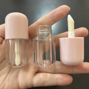 ISMAN Kids 4ml Tube de brillant à lèvres rose en forme de capsule, grand applicateur, flacon vide en plastique, vente en gros, logo personnalisé, marque privée, professionnel - Product Image 1