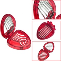 Aardbeien-snijder Slim Duurzaam Keukenhulpmiddel Mini-snijder Roestvrijstalen mes Plastic Fruitgereedschap 7,2 cm