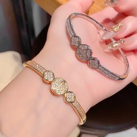 Luxuriöses CZ-Stern-Armband für Damen, 18K vergoldet, zierliches Zirkon-Armband, verstellbar, anlaufgeschützt, modischer Alltagsschmuck, Geschenk