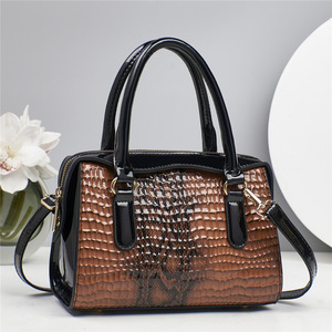 Sac à main bandoulière de luxe grande capacité pour femme, directement de l'usine, 2206, doublure polyester, fermeture éclair, fourre-tout décontracté, sensation haut de gamme - Product Image 3