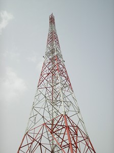 4-chân góc Viễn Thông tháp <span class=keywords><strong>GSM</strong></span> thép tháp với Antenna chân đế - Product Image 5