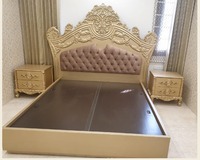 Ensemble de lit King Size de style européen de luxe avec tête de lit capitonnée et cadre en bois sculpté, mobilier de chambre moderne, vente en gros