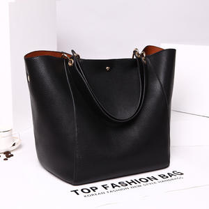 Sac fourre-tout rétro en cuir PU pour femme, style européen et américain, grande taille, fermeture à rabat, usage quotidien, tendance, toutes saisons, logo personnalisé - Product Image 2
