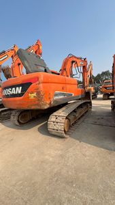 ขายส่งรถขุดตีนตะขาบ Doosan DX220/DX220LC-9C มือสอง รุ่นปี 2024 น้ำหนัก 22 ตัน เครื่องยนต์ 115 กิโลวัตต์ สภาพดีเยี่ยม ขายในสหรัฐอาหรับเอมิเรตส์ - Product Image 2