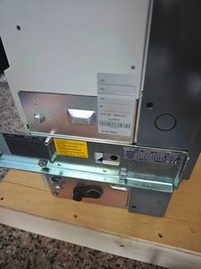 Disjoncteur pneumatique E1N1600 R1600 PR122/P-LSI 4P pour PLC - Product Image 4