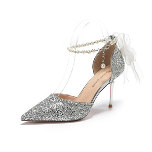 Chaussures de mariée classiques à talons hauts à bout pointu avec nœud et paillettes - Product Image 3