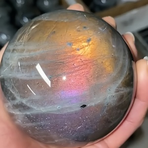 Commercio all'ingrosso di alta qualità eccellente vistoso viola Labradorite di cristallo naturale gemma di cristallo Labradorite sfera per la decorazione - Product Image 1