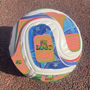 Pallone da <span class=keywords><strong>Calcio</strong></span> Commemorativo Mondiale 2026 di Alta Qualità, Realizzato in PU di Qualità Superiore per i Partite di <span class=keywords><strong>Calcio</strong></span> Mondiale 2026, Misura 5 - Product Image 1