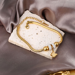 <span class=keywords><strong>Bracelet</strong></span> Papillon Plaqué Or en Gros avec Strass pour Femme, Design de Niche de Luxe, Montres-bracelets, Accessoires de Bijoux Tendance - Product Image 1