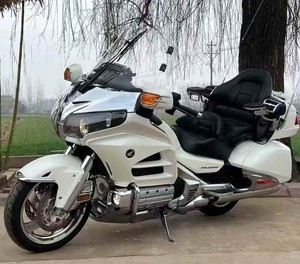Honda Gold Wing 1800cc <span class=keywords><strong>Moto</strong></span> Touring per Lunghi Viaggi, Ideale per Coppie e Piloti Esperti, con Guida Fluida - Product Image 3