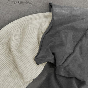 T-Shirt Personalizzata con Stampa Serigrafica in Cotone, Effetto Vintage Strappato e Sbiadito, Doppio Strato Senza Maniche per Uomo - Product Image 4