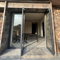 Porte d'entrée double battant en alliage d'aluminium et verre avec moustiquaire en fibre de verre et isolation thermique pour usage commercial, salle de bain, cuisine, école