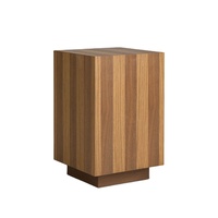 Table d'appoint carrée moderne en parquet, table d'appoint à plateau rayé en placage, table d'appoint de canapé sur piétement en bois massif pour salon