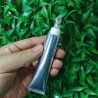 Baume à lèvres liquide brillant de haute qualité, végan, enrichi en peptides et acide hyaluronique, hydratant et nourrissant, marque privée