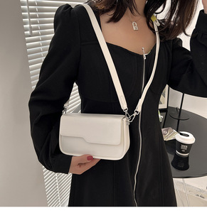 Túi Crossbody đơn giản với thiết kế thời trang phù hợp cho đi lại hàng ngày và phong cách hợp thời trang - Product Image 6