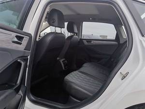 Volkswagen Sagitar d'occasion 2022-2024, 1.2L Turbo Automatique, Conduite à Gauche, Euro <span class=keywords><strong>6</strong></span>, pour l'Exportation |   Approvisionnement en gros de grande quantité - Product Image 5