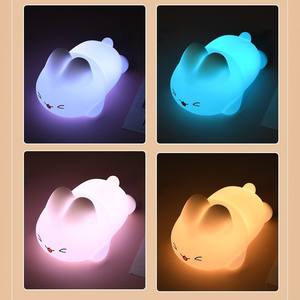 Lámpara Nocturna de Silicona con Forma de Conejo, Pequeña, Divertida y Única, con Luz Blanca Cálida + Luces de Colores para Niños, Bebés, Dormitorio, Recargable por USB - Product Image 5