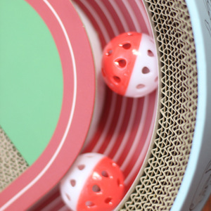 Planche à gratter pour chat, forme ovale, en carton ondulé, avec jouet à bille pour chats, jeu pour animaux de compagnie - Product Image 4