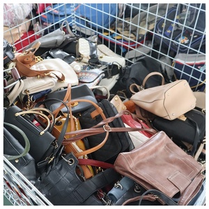 GZ Ukay Ukay Bales Sacs à main de marque d'<span class=keywords><strong>occasion</strong></span> pour femmes, sacs à bandoulière tendance, sacs mixtes de luxe légers pour femmes, usagés à bas prix - Product Image 2
