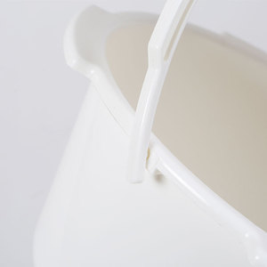 Inodoro portátil para personas mayores con tapa, diseño duradero a prueba de olores, LQX 130002 - Product Image 1